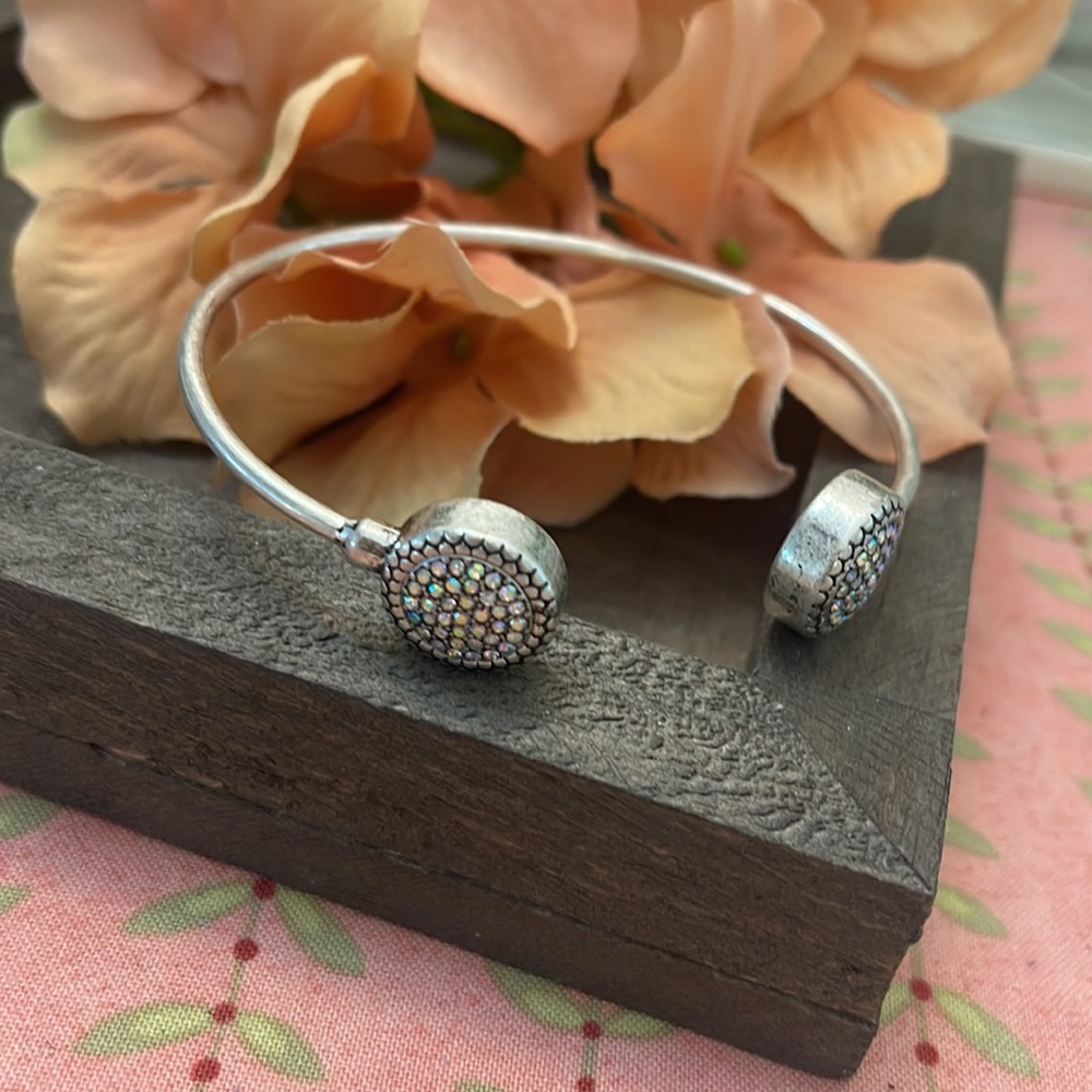 JBloom Double Pace Bangle - Picture 5 of 5